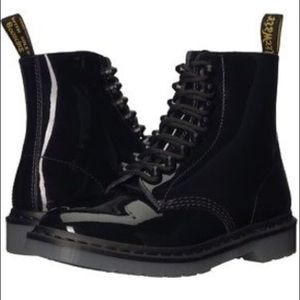 Dr. Marten Pascal Stud Boot